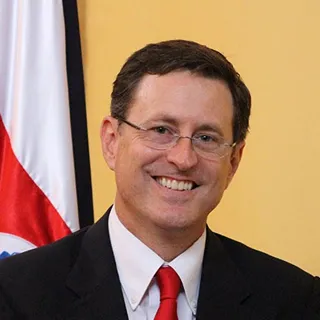 Roman Macaya