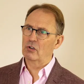 Brian D Smith
